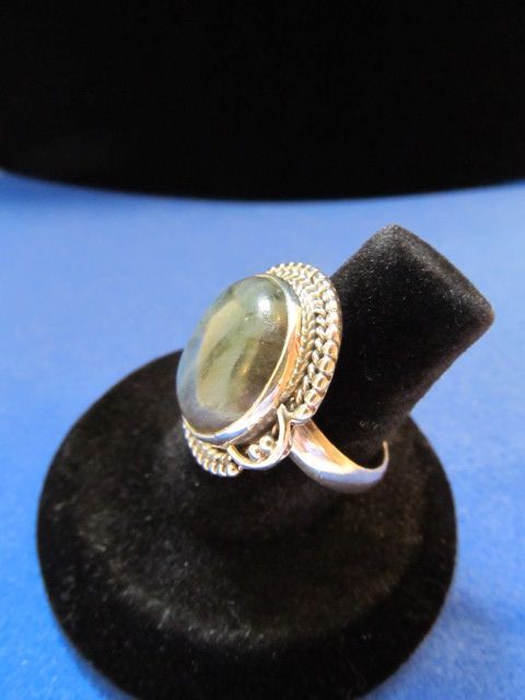 Large Sterling Cabochon Labradorite Ring Large Sterling Cabochon Labradorite Ring