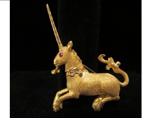 *On Hold For Nadia* Signed 18K Yellow Gold Unicorn 13.60 grams Vintage Brooch Pin With Ruby *On Hold For Nadia* Signed 18K Yellow Gold Unicorn 13.60 grams Vintage Brooch Pin With Ruby