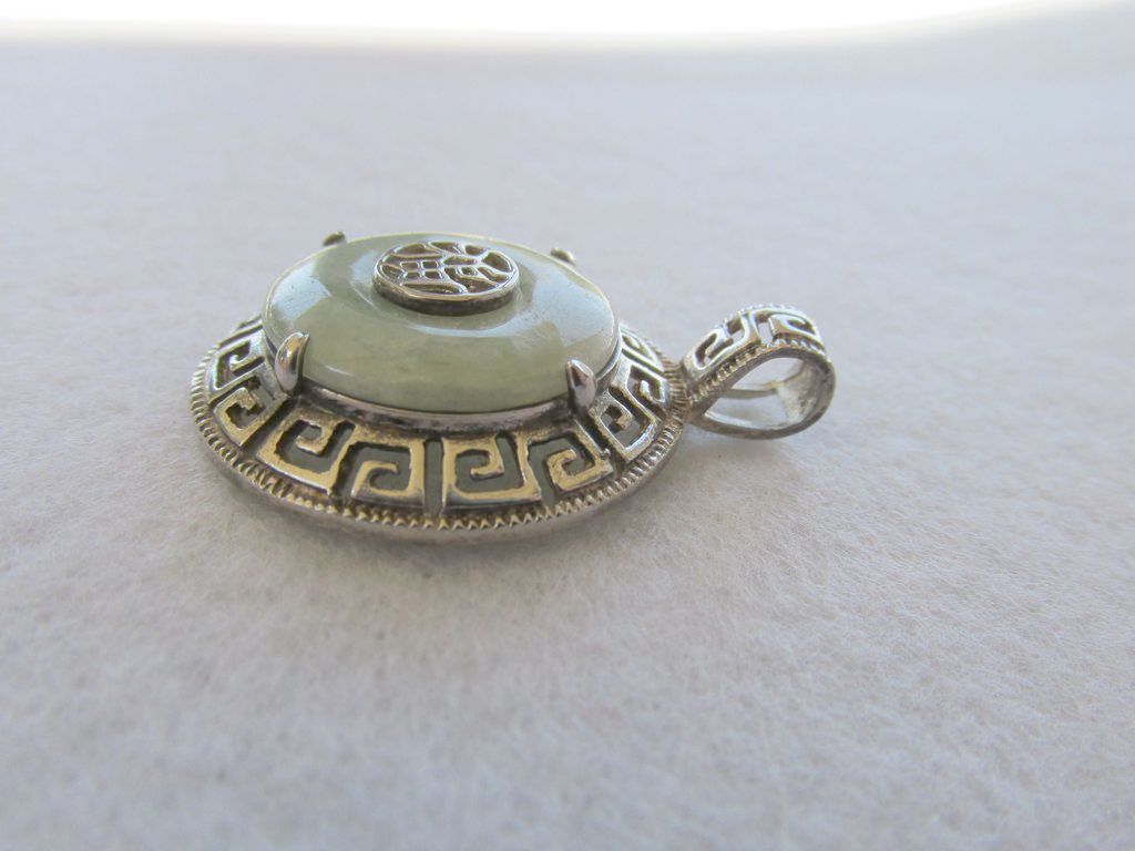 Signed Sterling Jade Asian Pendant Signed Sterling Jade Asian Pendant