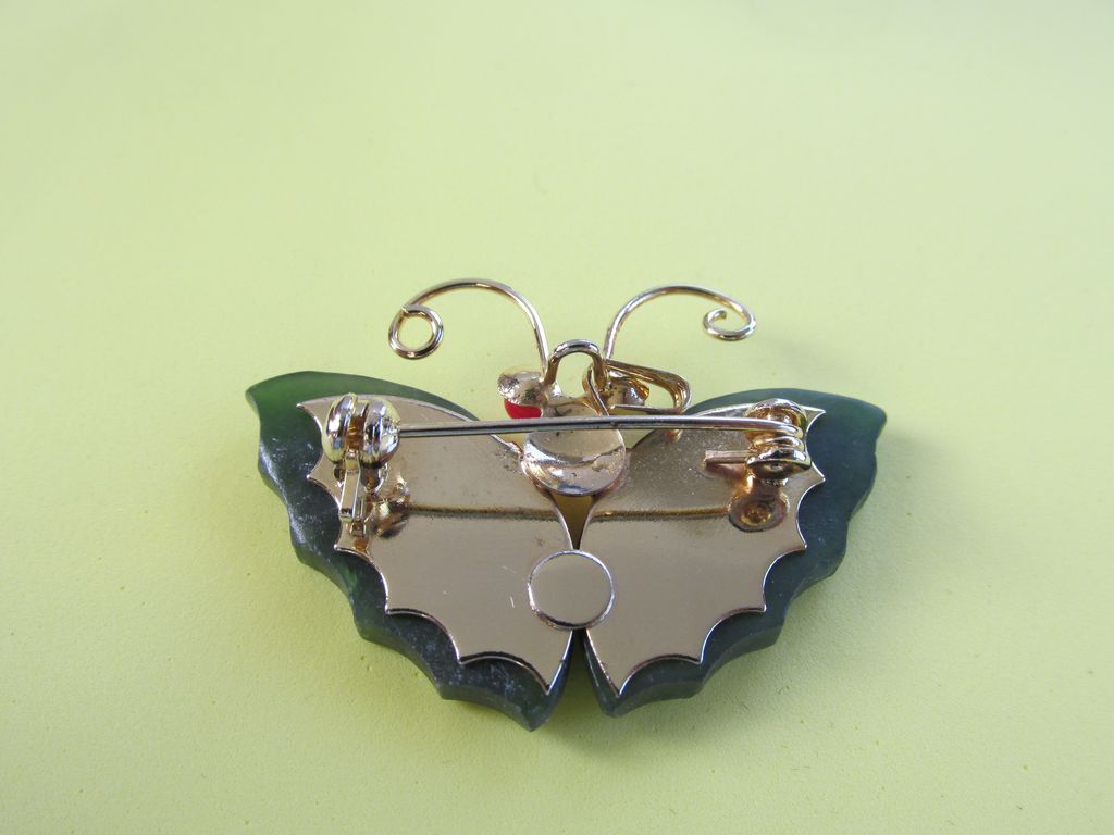 Vintage Jade and Coral Butterfly Brooch Pendant Vintage Jade and Coral Butterfly Brooch Pendant