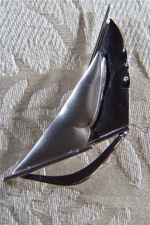 Vintage Sterling Silver Bold Dimensional Sail Boat Pin Brooch Vintage Sterling Silver Bold Dimensional Sail Boat Pin Brooch