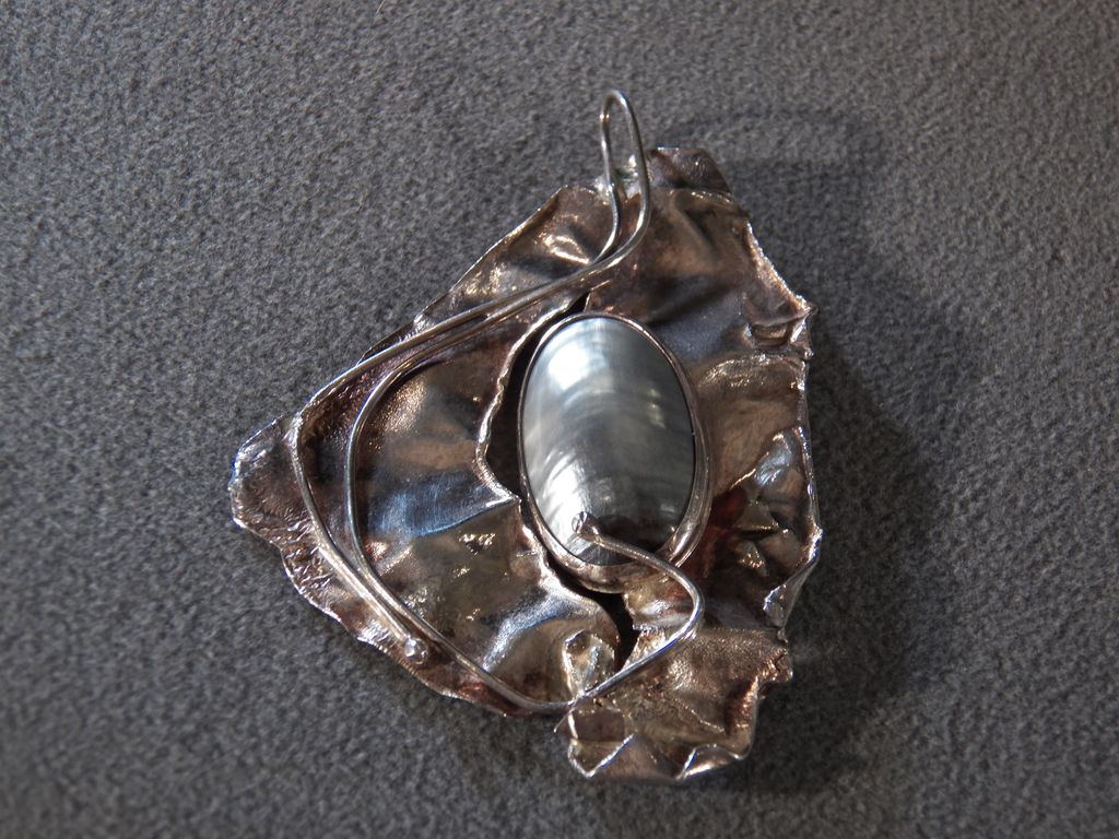Vintage Sterling Silver & Genuine Cultured Pearl Exquisite Big Bold Pendant, A Stunning Work of Wearable Art!~~ Vintage Sterling Silver & Genuine Cultured Pearl Exquisite Big Bold Pendant, A Stunning Work of Wearable Art!~~