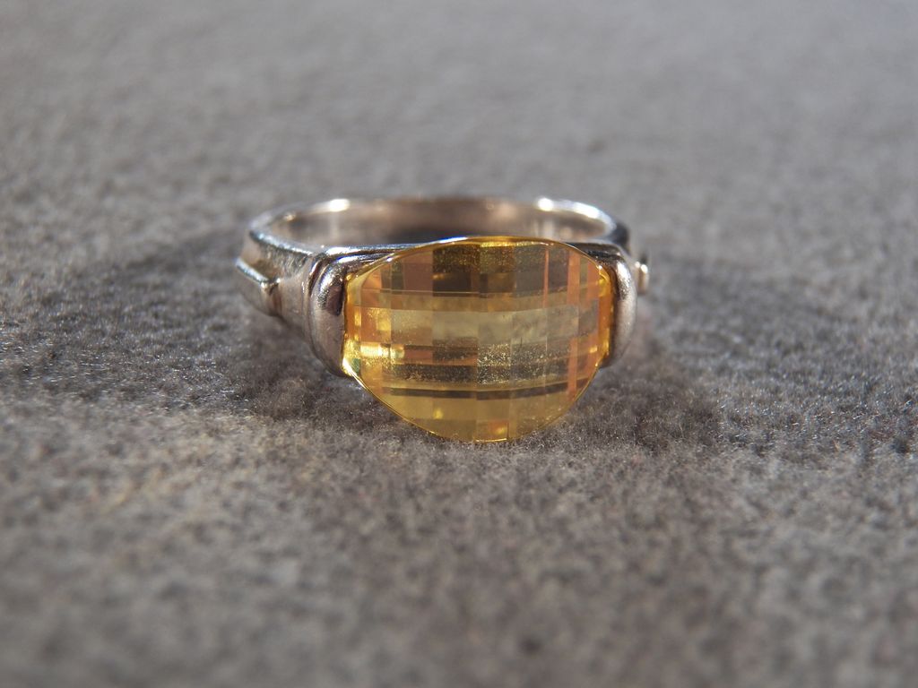 ... Silver  Yellow Cubic Zirconia Most Unusual  Fascinating Ring in Size