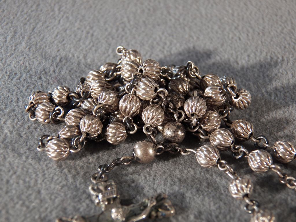 Vintage Sterling Silver Rosary Fancy Scrolled Raised Relief Cross Unique Etched Ribbed Round Beads Vintage Sterling Silver Rosary Fancy Scrolled Raised Relief Cross Unique Etched Ribbed Round Beads