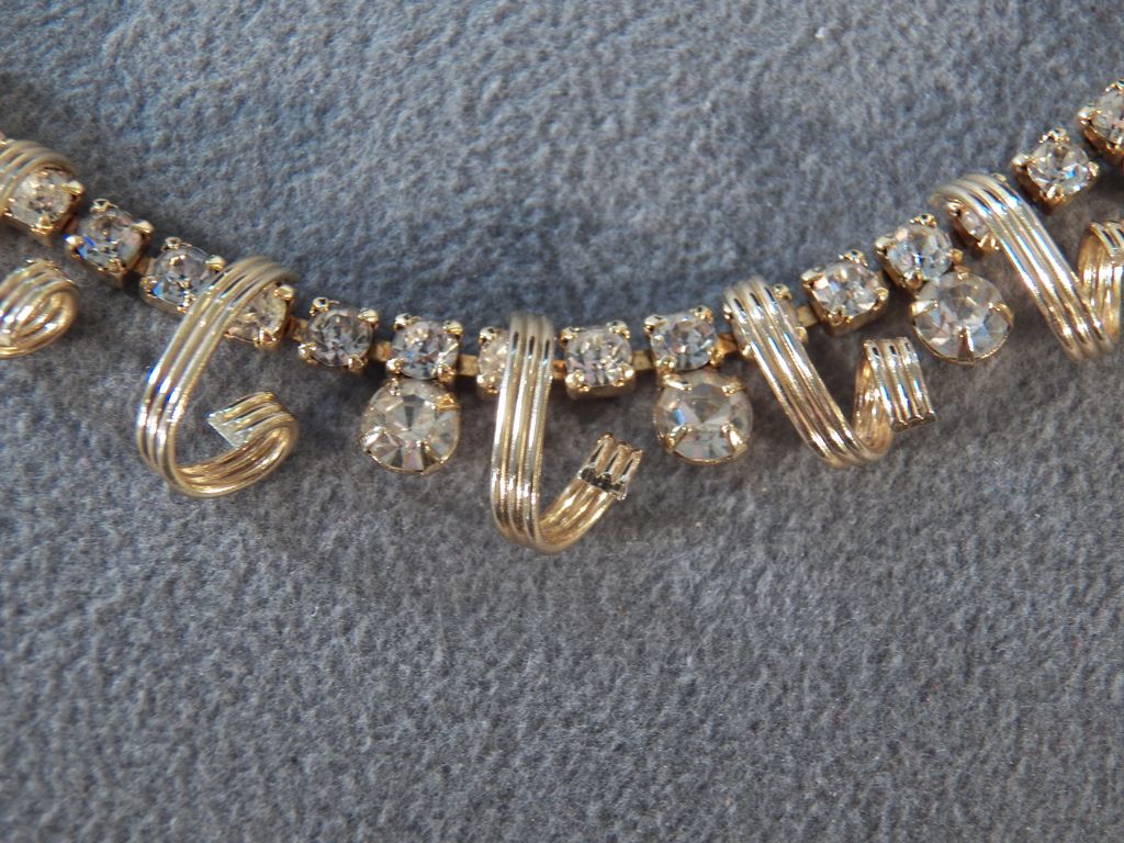 Vintage Goldtone Necklace with Spiral Beads and Round White Rhinestone Accents ** Vintage Goldtone Necklace with Spiral Beads and Round White Rhinestone Accents **