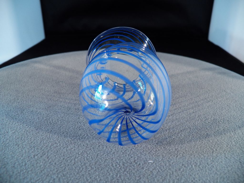 Vintage Bimini Austria Unique Blue Swirled Art Glass Vase MINT Vintage Bimini Austria Unique Blue Swirled Art Glass Vase MINT