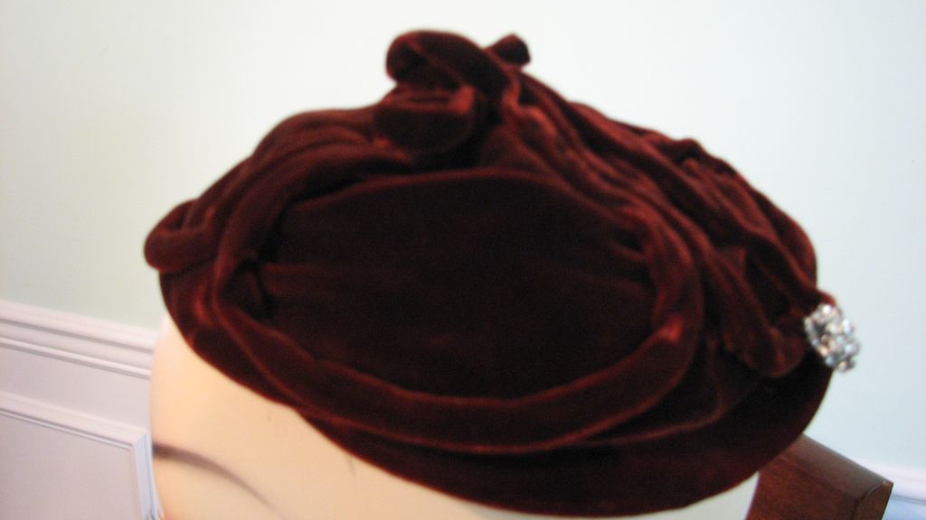 Hat Velvet Mathilde 1940s Rhinestones Snowflake Whimsy Hat Velvet Mathilde 1940s Rhinestones Snowflake Whimsy