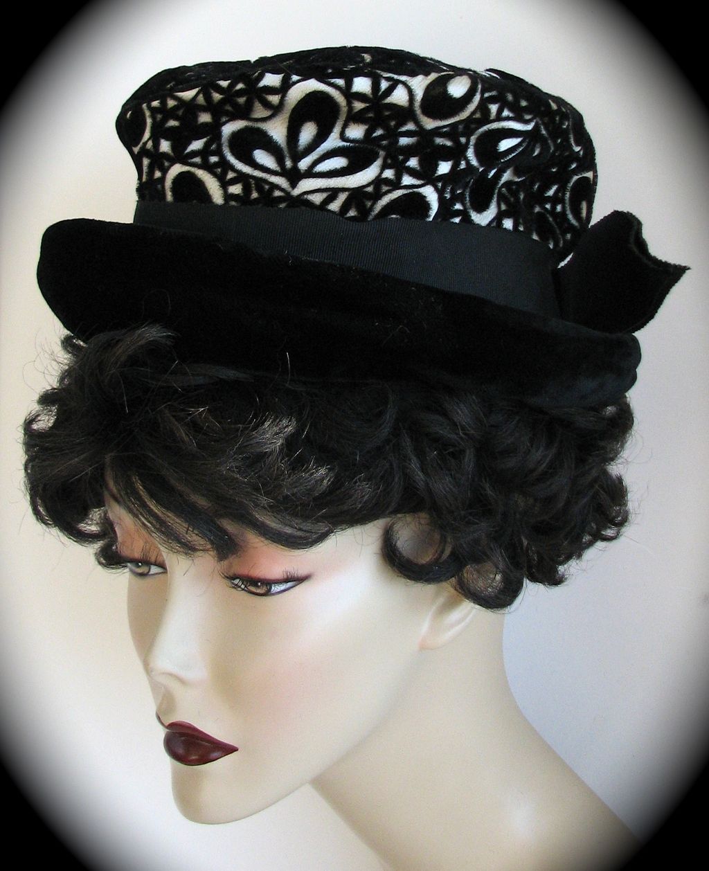 Hat Flocked Black White Cut Velvet 1960s Hat Flocked Black White Cut Velvet 1960s