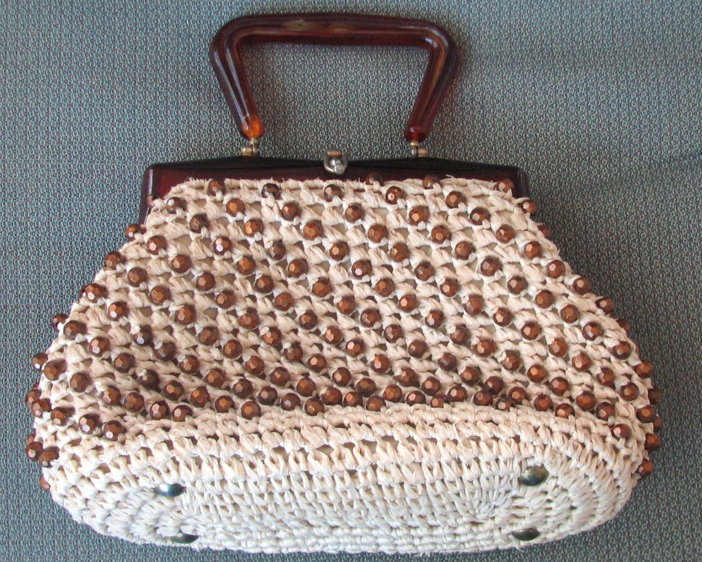 Purse Raffia Beaded Italy Root Beer Lucite 1960s Purse Raffia Beaded Italy Root Beer Lucite 1960s