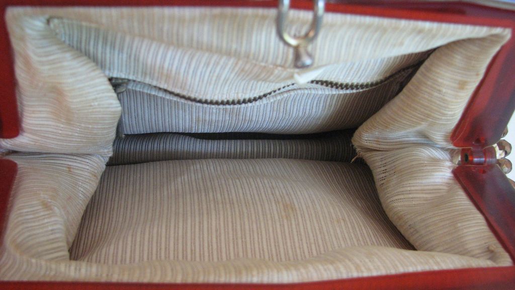 Purse Raffia Beaded Italy Root Beer Lucite 1960s Purse Raffia Beaded Italy Root Beer Lucite 1960s