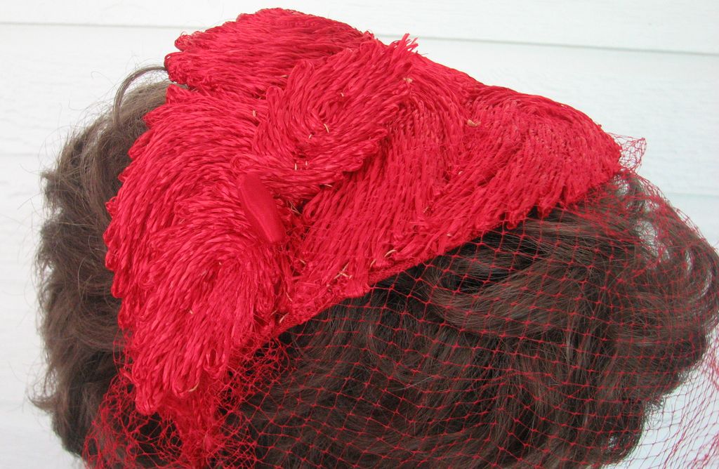 Hat Red 1960s Sisal Clock Springs Hat Red 1960s Sisal Clock Springs