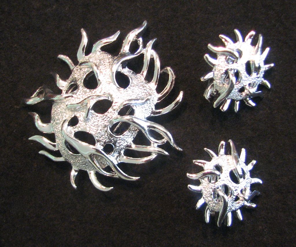 Sarah Coventry Sea Urchin 1970 Set Sarah Coventry Sea Urchin 1970 Set