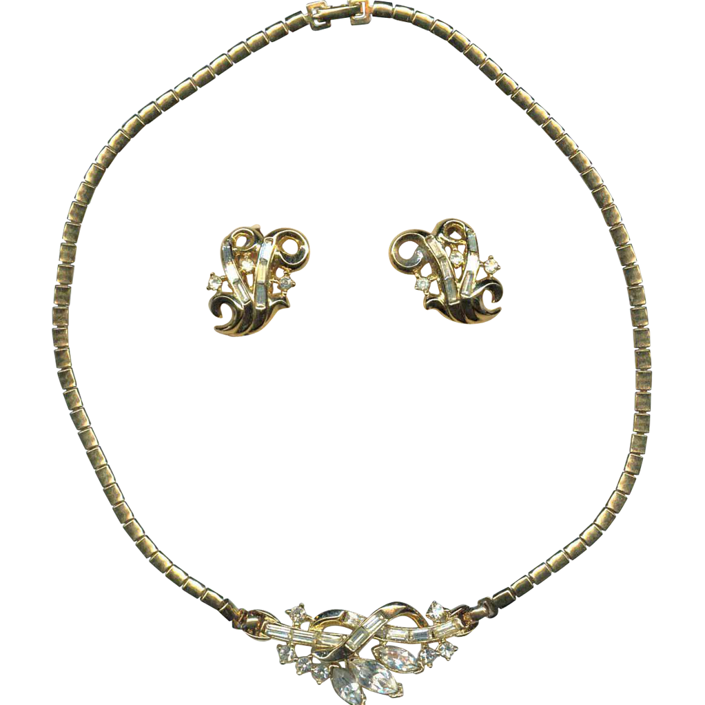 Trifari Demi Parure Bouquet 1951 Necklace and Earrings Set Trifari Demi Parure Bouquet 1951 Necklace and Earrings Set