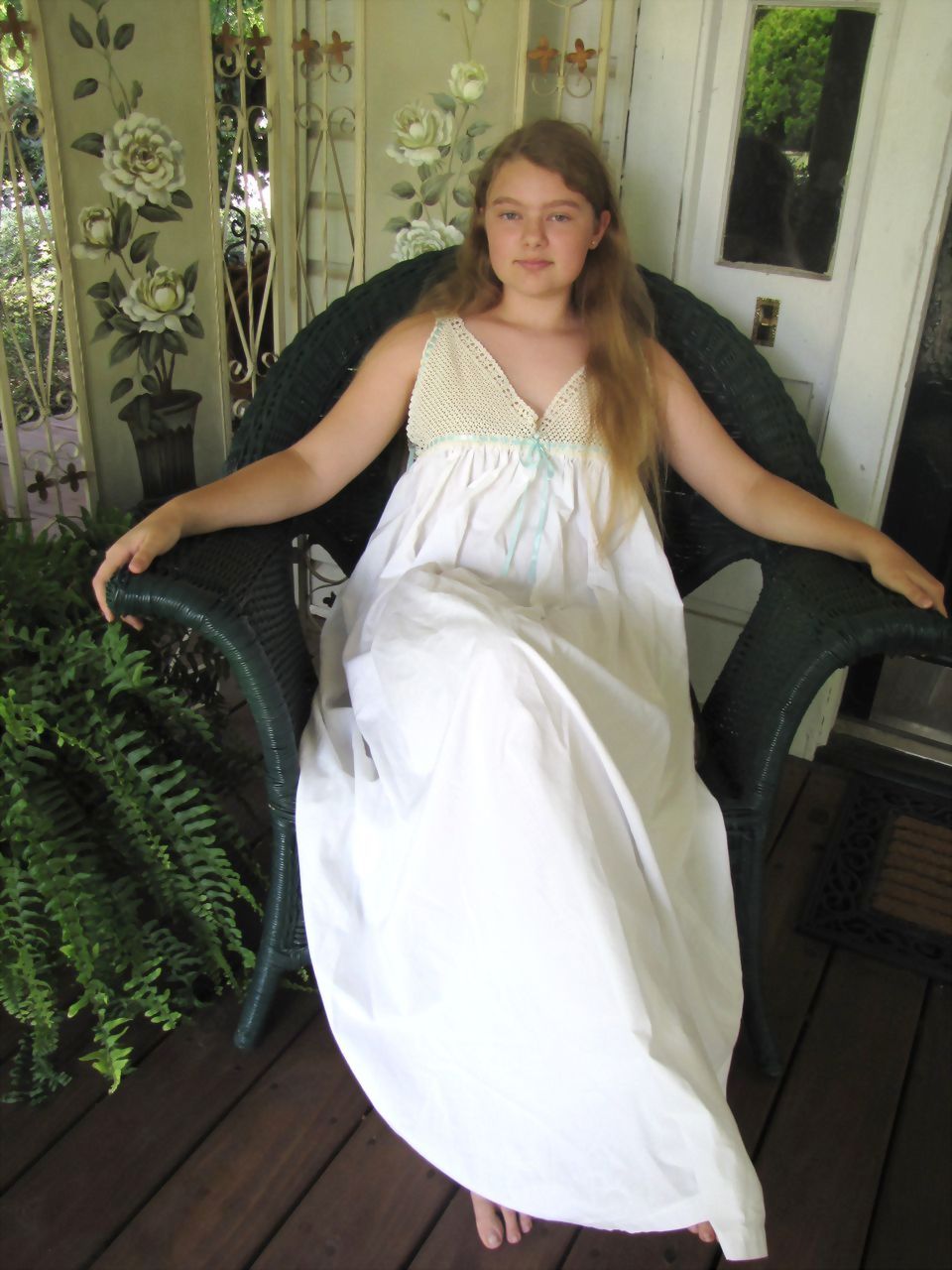 Lovely Antique Nightgown with Crochet Lace Bodice, Large Size! Lovely Antique Nightgown with Crochet Lace Bodice, Large Size!