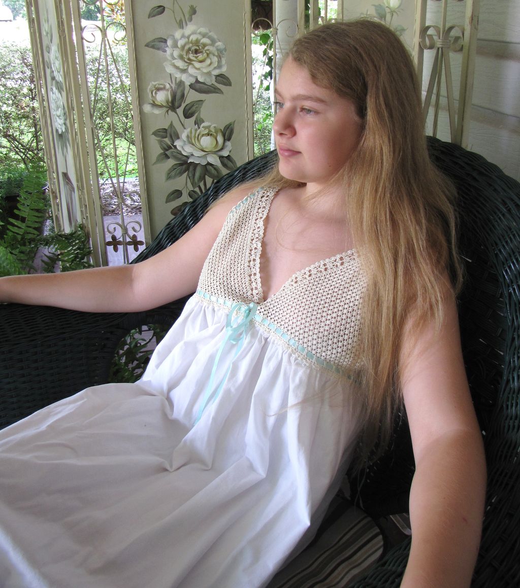 Lovely Antique Nightgown with Crochet Lace Bodice, Large Size! Lovely Antique Nightgown with Crochet Lace Bodice, Large Size!