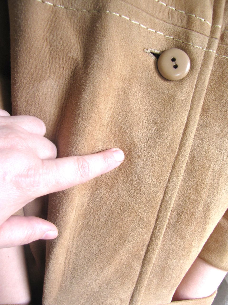 Gorgeous Retro 1960's Blonde Suede Coat with Mink Collar Gorgeous Retro 1960's Blonde Suede Coat with Mink Collar