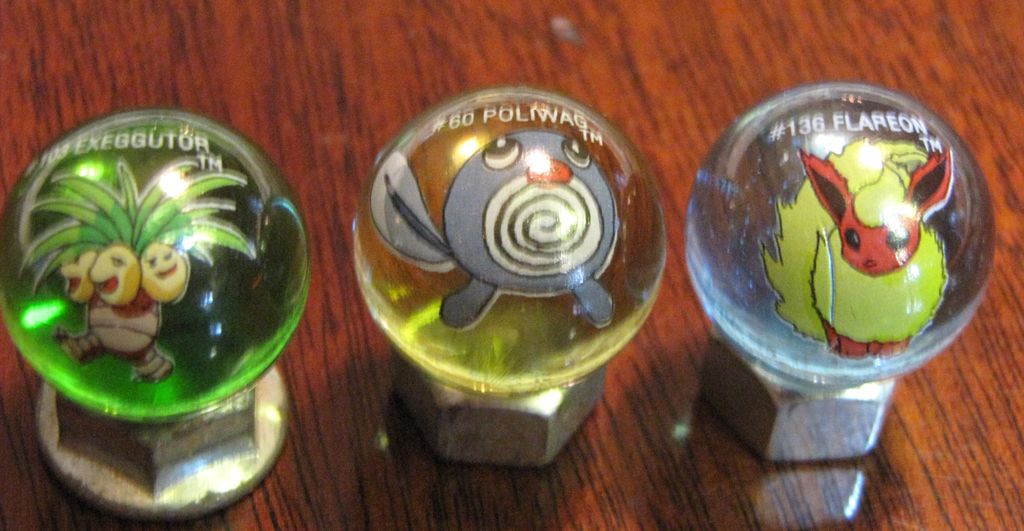 Pokemon Marble Bag with 11 Pokemon Marbles from faywrayantiques on Ruby