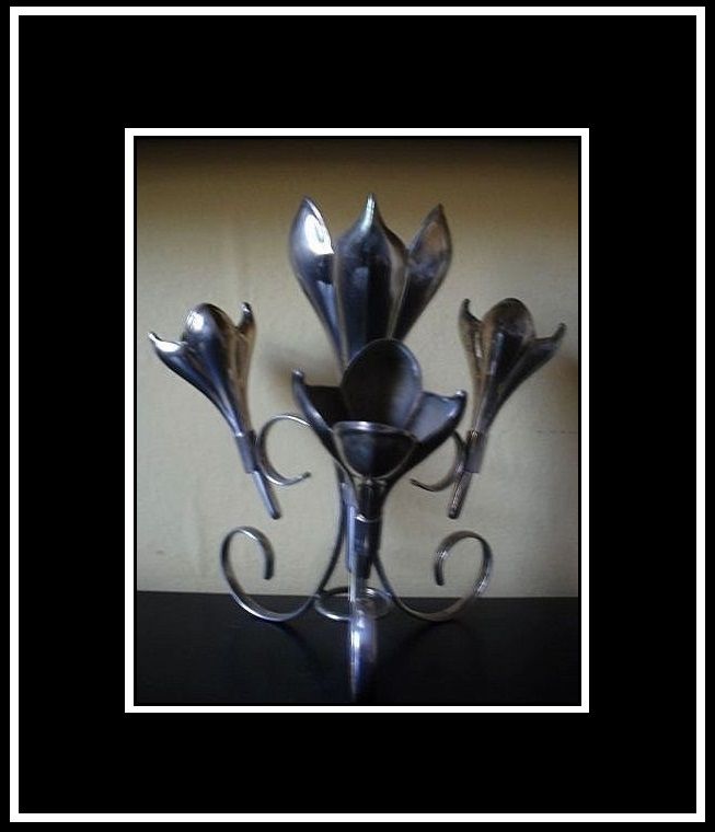 Vintage Art Nouveau Four Flute CROCUS Epergne Vintage Art Nouveau Four Flute CROCUS Epergne