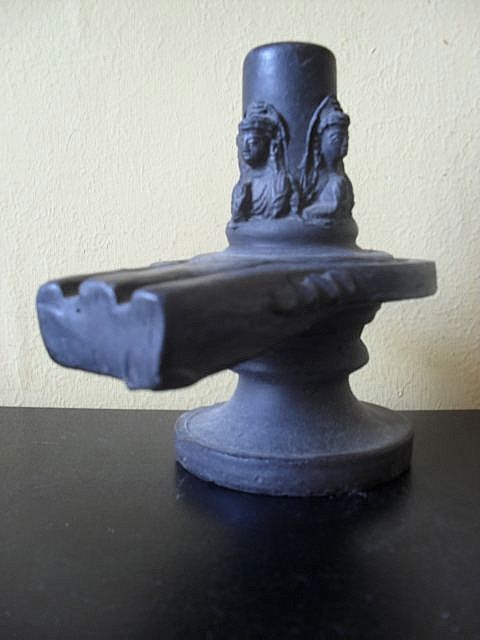 A Tantra Yoni & Lingam Stone. Bhaktapur, Nepal. c1988 A Tantra Yoni & Lingam Stone. Bhaktapur, Nepal. c1988