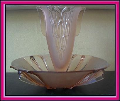 1930s Art Deco Pink Glass Two Part Center Piece Vase & Bowl Display by Stolzle 1930s Art Deco Pink Glass Two Part Center Piece Vase & Bowl Display by Stolzle