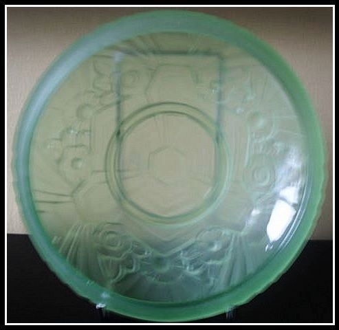 Fabulous 1930's Art Deco Uranium Green Glass Bowl by Jobling, England. Fabulous 1930's Art Deco Uranium Green Glass Bowl by Jobling, England.