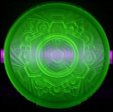 Fabulous 1930's Art Deco Uranium Green Glass Bowl by Jobling, England. Fabulous 1930's Art Deco Uranium Green Glass Bowl by Jobling, England.