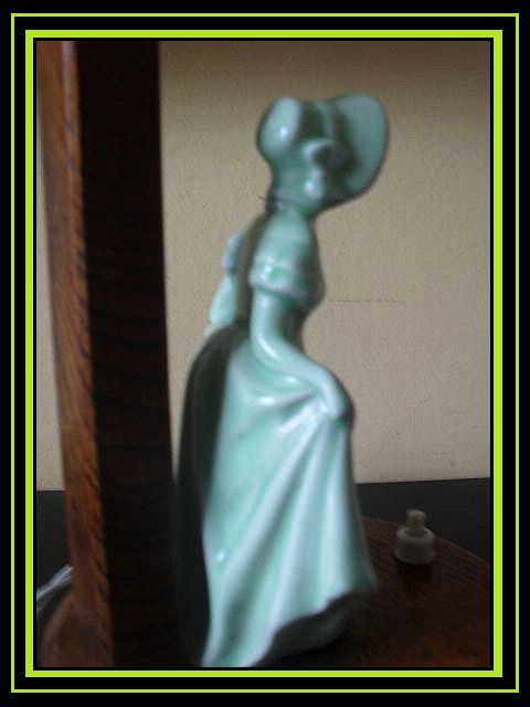 Enchanting Art Deco English Oak & Ceramic Figurative Table Lamp Base Enchanting Art Deco English Oak & Ceramic Figurative Table Lamp Base