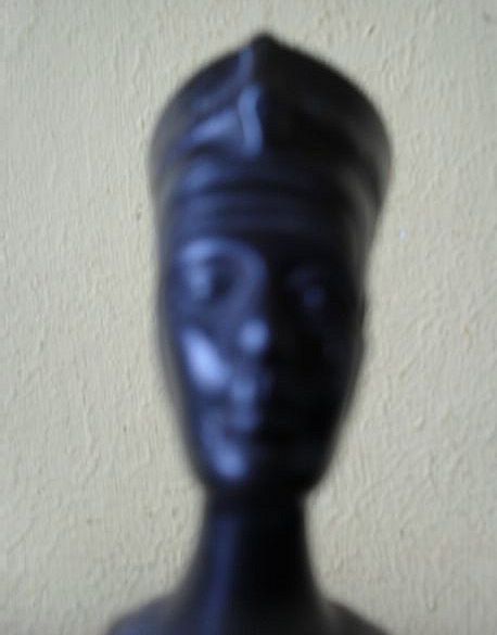A Fine Vintage Bust Of Egyptian Queen Nefertiti. British Museum, England. c1970 A Fine Vintage Bust Of Egyptian Queen Nefertiti. British Museum, England. c1970