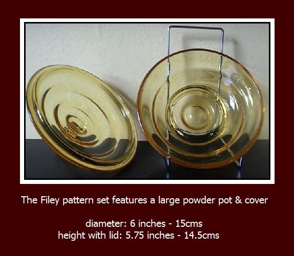 SCARCE 'Filey' Pattern Art Deco GlassTrinket Set by Bagley, England. SCARCE 'Filey' Pattern Art Deco GlassTrinket Set by Bagley, England.