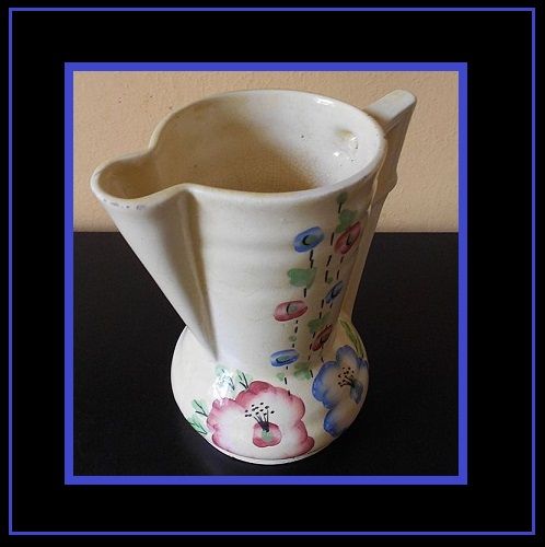 1920's Art Deco Pottery Jug by Delcroft Ware, England. 1920's Art Deco Pottery Jug by Delcroft Ware, England.