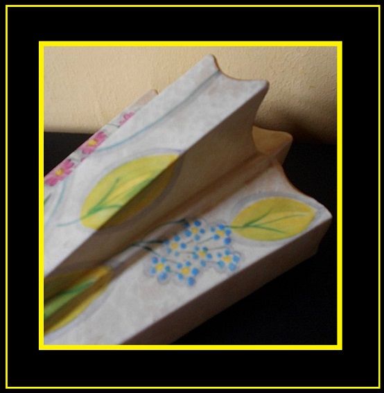 Art Deco Pottery Wall Pocket Vase by Arthur Wood, England. Art Deco Pottery Wall Pocket Vase by Arthur Wood, England.