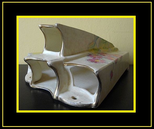 Art Deco Pottery Wall Pocket Vase by Arthur Wood, England. Art Deco Pottery Wall Pocket Vase by Arthur Wood, England.
