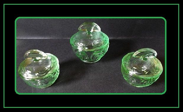 Bagley 1930's Art Deco Green Glass Trinket Set / Vanity Set. Rutland Pattern Bagley 1930's Art Deco Green Glass Trinket Set / Vanity Set. Rutland Pattern