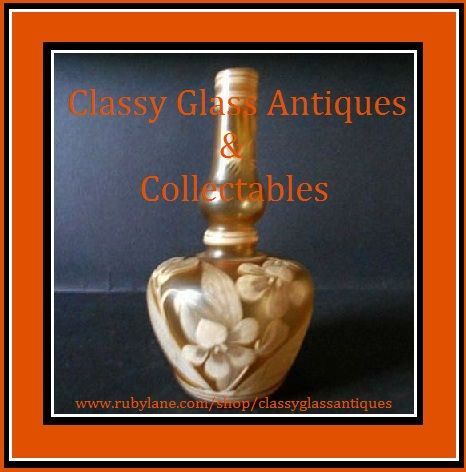 Exquisite Vintage Cameo Glass Vase circa 1880 - 1910 Exquisite Vintage Cameo Glass Vase circa 1880 - 1910