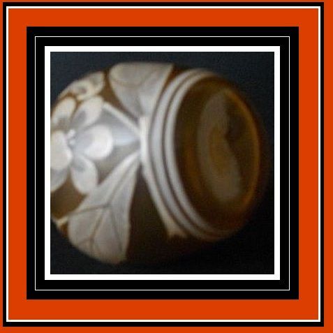 Exquisite Vintage Cameo Glass Vase circa 1880 - 1910 Exquisite Vintage Cameo Glass Vase circa 1880 - 1910