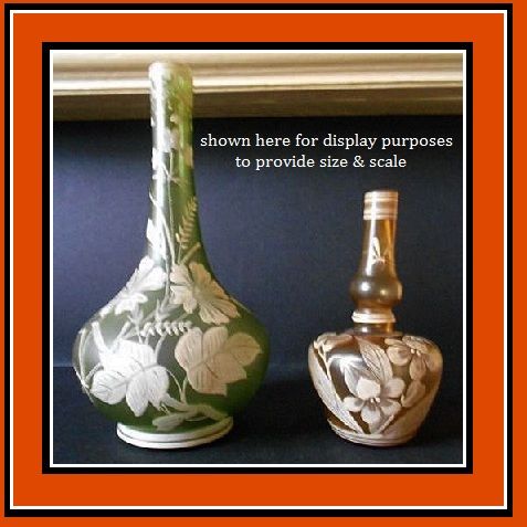 Exquisite Vintage Cameo Glass Vase circa 1880 - 1910 Exquisite Vintage Cameo Glass Vase circa 1880 - 1910