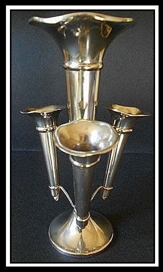 Fab English Art Deco Chrome Metal Four Flute Epergne MINT CONDITION Fab English Art Deco Chrome Metal Four Flute Epergne MINT CONDITION