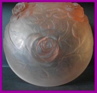 Stunning 1930s Large Pink Glass Bowl by Jobling, England. Lambton Rose Pattern Stunning 1930s Large Pink Glass Bowl by Jobling, England. Lambton Rose Pattern