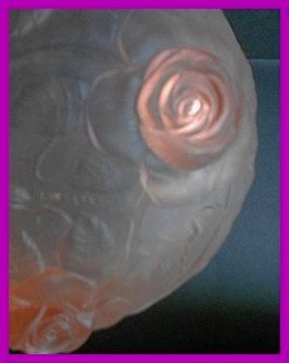 Stunning 1930s Large Pink Glass Bowl by Jobling, England. Lambton Rose Pattern Stunning 1930s Large Pink Glass Bowl by Jobling, England. Lambton Rose Pattern