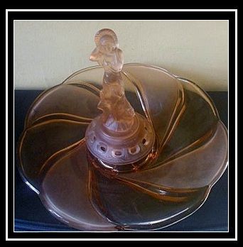 German 1930s Art Deco Glass Center Display Set by Walther & Sohne. German 1930s Art Deco Glass Center Display Set by Walther & Sohne.