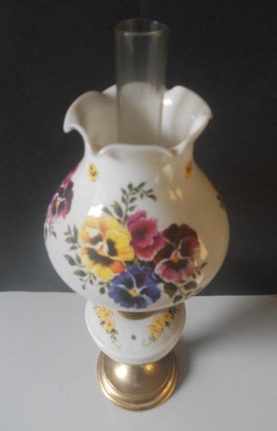 Enchanting English Vintage Milk Glass Oil / Kerosene Lamp. Circa 1968. MINT CONDITION Enchanting English Vintage Milk Glass Oil / Kerosene Lamp. Circa 1968. MINT CONDITION
