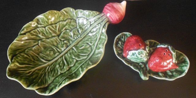 HALF PRICE. Marvellous Majolica Pottery Large Radish Turnip Pattern Dish by Pinheiro, Olfaire, Portugal. HALF PRICE. Marvellous Majolica Pottery Large Radish Turnip Pattern Dish by Pinheiro, Olfaire, Portugal.