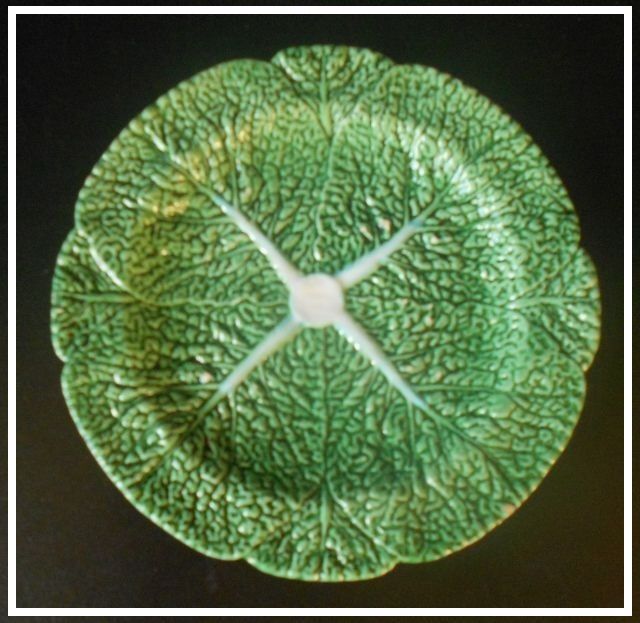 Vibrant Green Portuguese Majolica Cabbage Leaf Salad Plate Vibrant Green Portuguese Majolica Cabbage Leaf Salad Plate