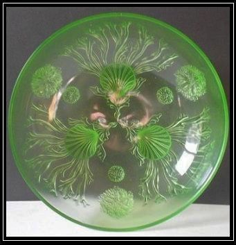Sublime Sabino 10.5 inch Uranium Green Glass Sea Urchins 'Oursins et des conques' Bowl Sublime Sabino 10.5 inch Uranium Green Glass Sea Urchins 'Oursins et des conques' Bowl