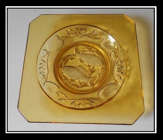 1930's English Art Deco 9 inch Amber Glass Dish. Fish Plate pattern 3123 by Bagley 1930's English Art Deco 9 inch Amber Glass Dish. Fish Plate pattern 3123 by Bagley