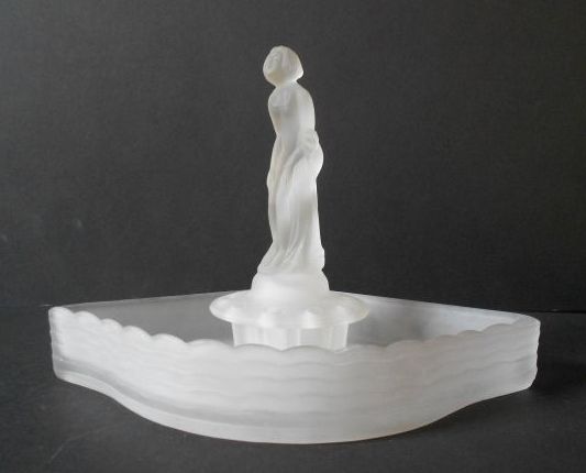 Captivating 1930s Art Deco Satin Frosted Glass Corner Display Set with Mirrors Captivating 1930s Art Deco Satin Frosted Glass Corner Display Set with Mirrors