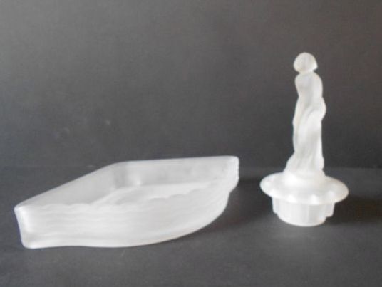 Captivating 1930s Art Deco Satin Frosted Glass Corner Display Set with Mirrors Captivating 1930s Art Deco Satin Frosted Glass Corner Display Set with Mirrors