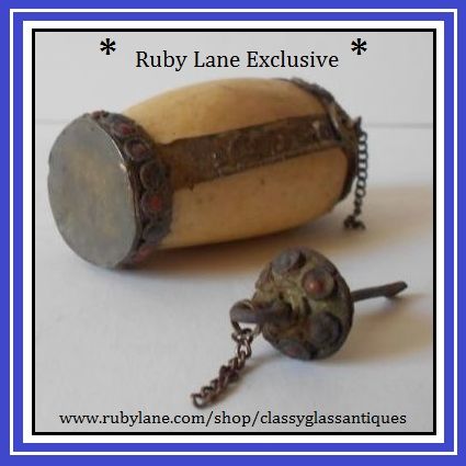 Early 20th Century Oriental Tibetan Silver & Yak Bone Snuff Bottle Early 20th Century Oriental Tibetan Silver & Yak Bone Snuff Bottle