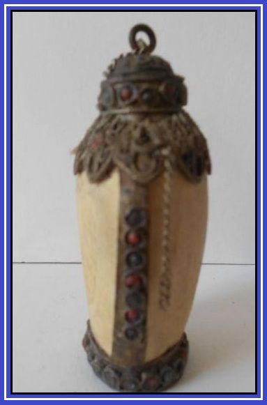 Early 20th Century Oriental Tibetan Silver & Yak Bone Snuff Bottle Early 20th Century Oriental Tibetan Silver & Yak Bone Snuff Bottle