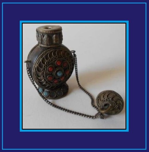 Early 20th Century Oriental Tibetan Silver & Ebonized Wood Temple Pedestal Snuff Bottle Early 20th Century Oriental Tibetan Silver & Ebonized Wood Temple Pedestal Snuff Bottle